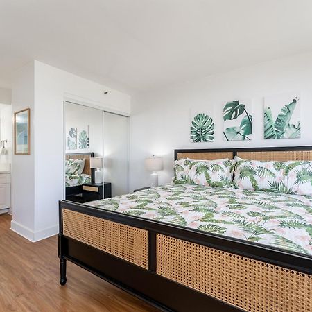 Apartmán Waikiki Banyan W-Ocean Views With Free Parking! Honolulu Exteriér fotografie