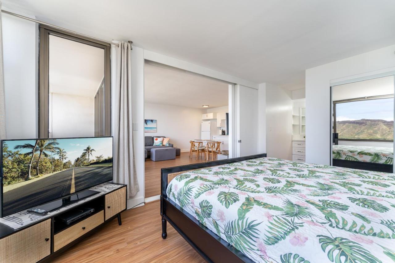 Apartmán Waikiki Banyan W-Ocean Views With Free Parking! Honolulu Exteriér fotografie